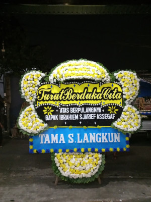 Papan Bunga Duka di Murante